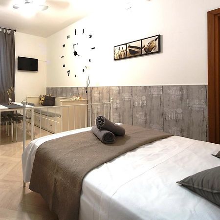 Il Sole Hotel Трани Екстериор снимка