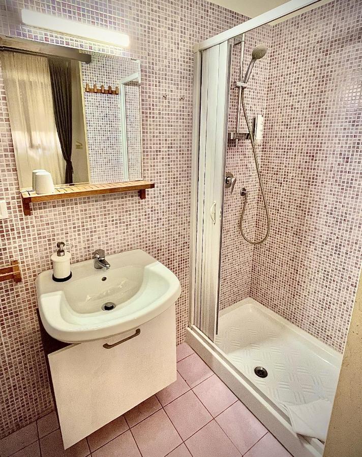 Il Sole Hotel Трани Екстериор снимка