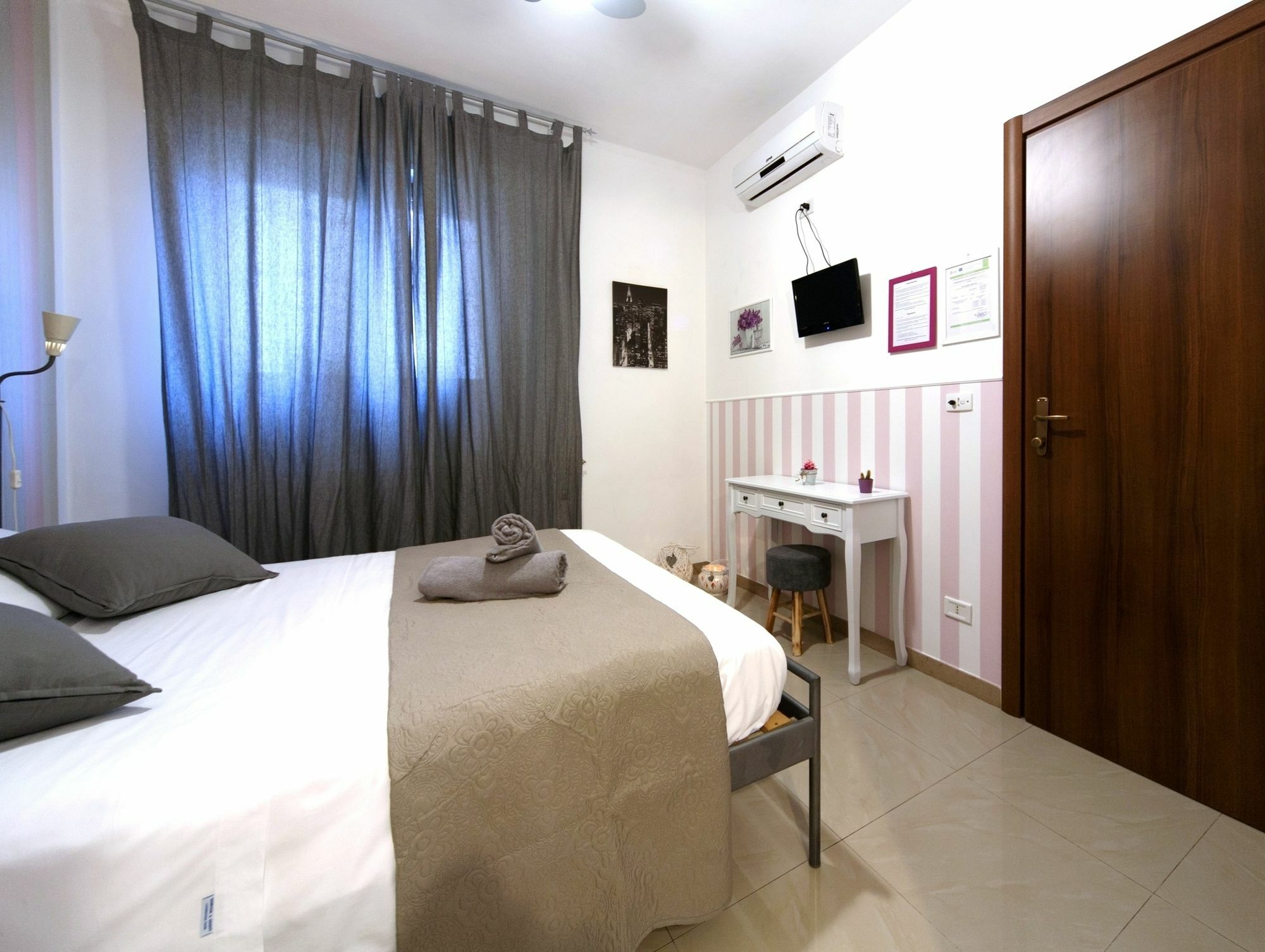 Il Sole Hotel Трани Екстериор снимка